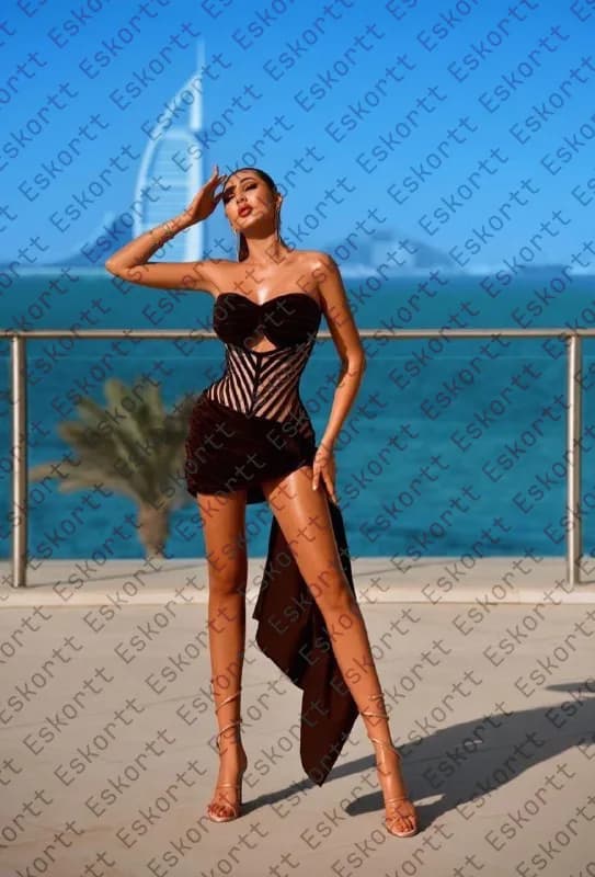 Dominique escort in Moscow