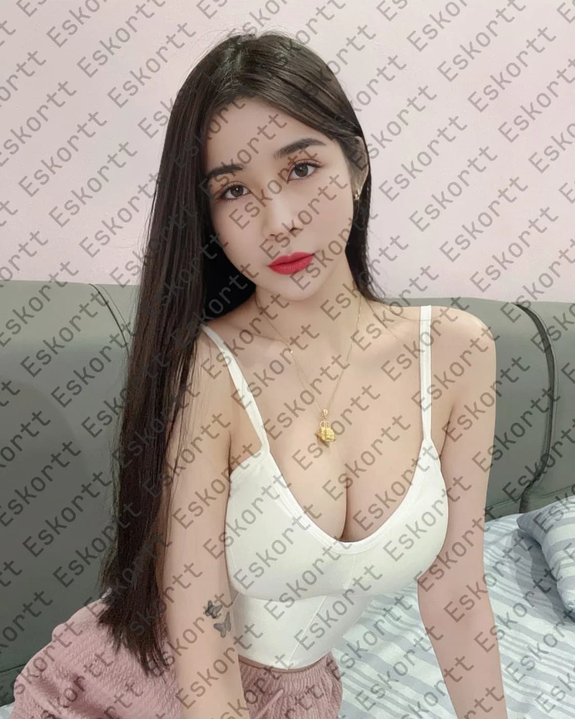 Gloria escort in Moscow