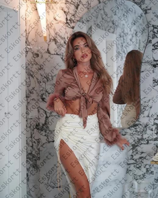 Mara escort in Moscow