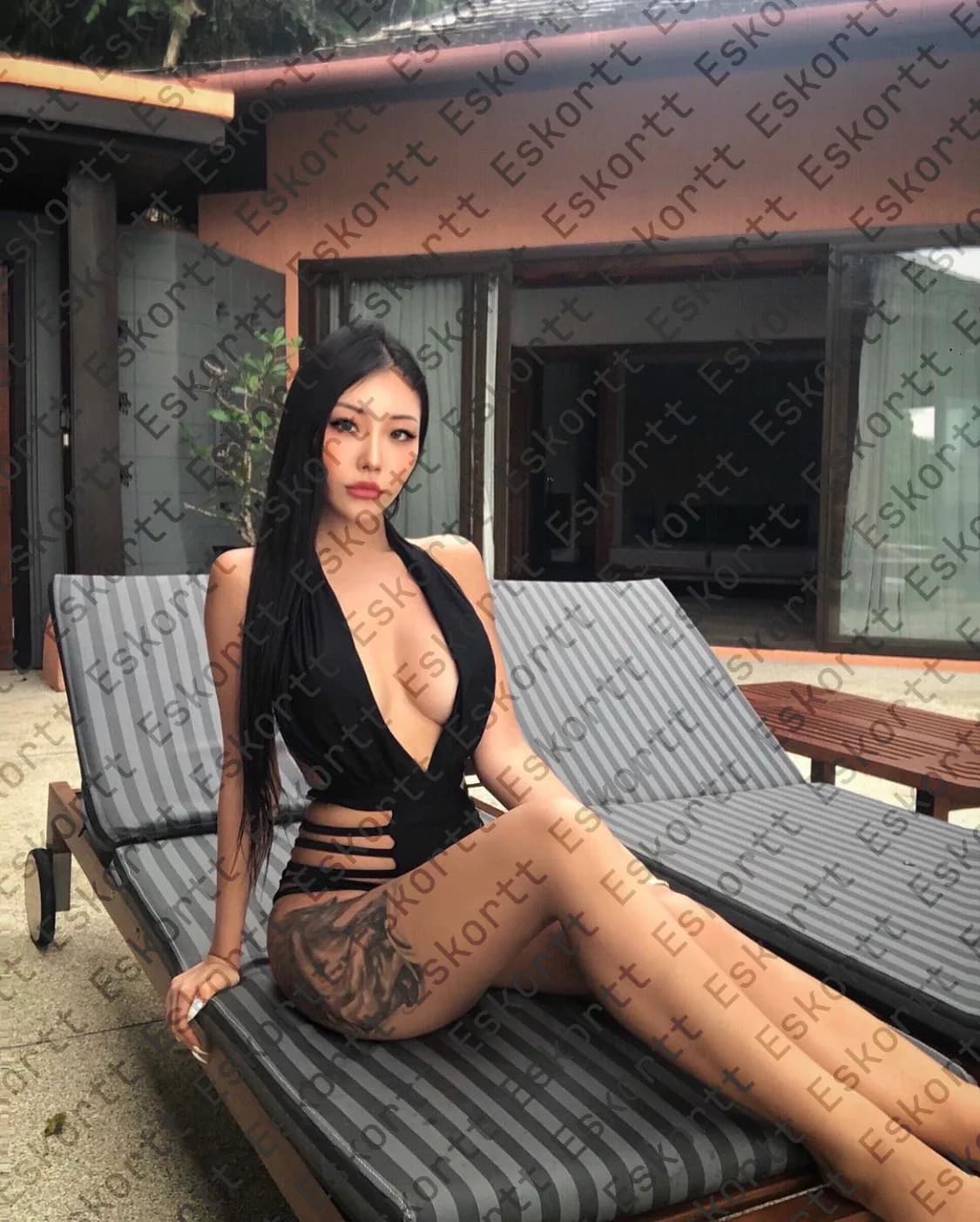Kaitlin escort in Moscow