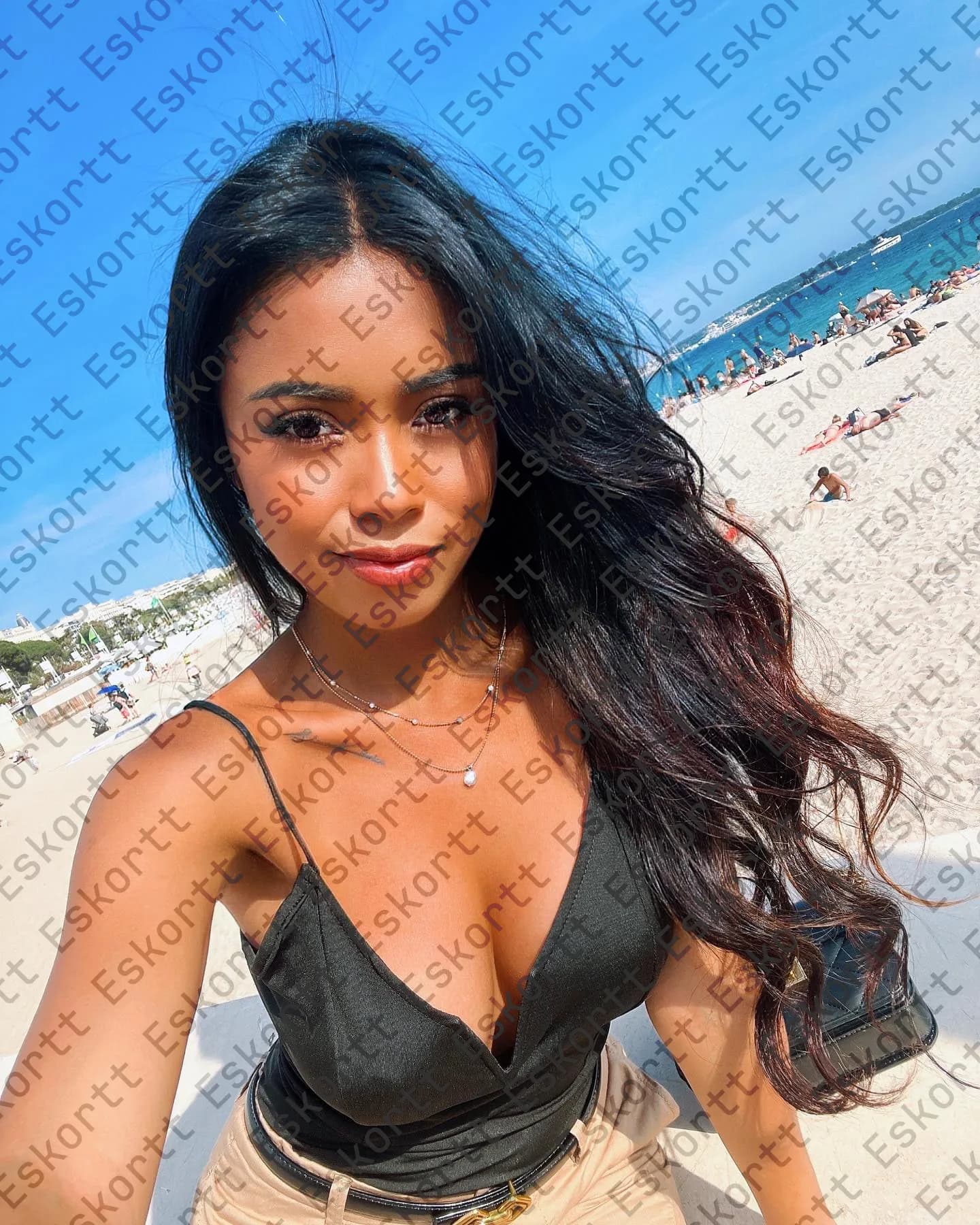 Tahlia escort in Moscow