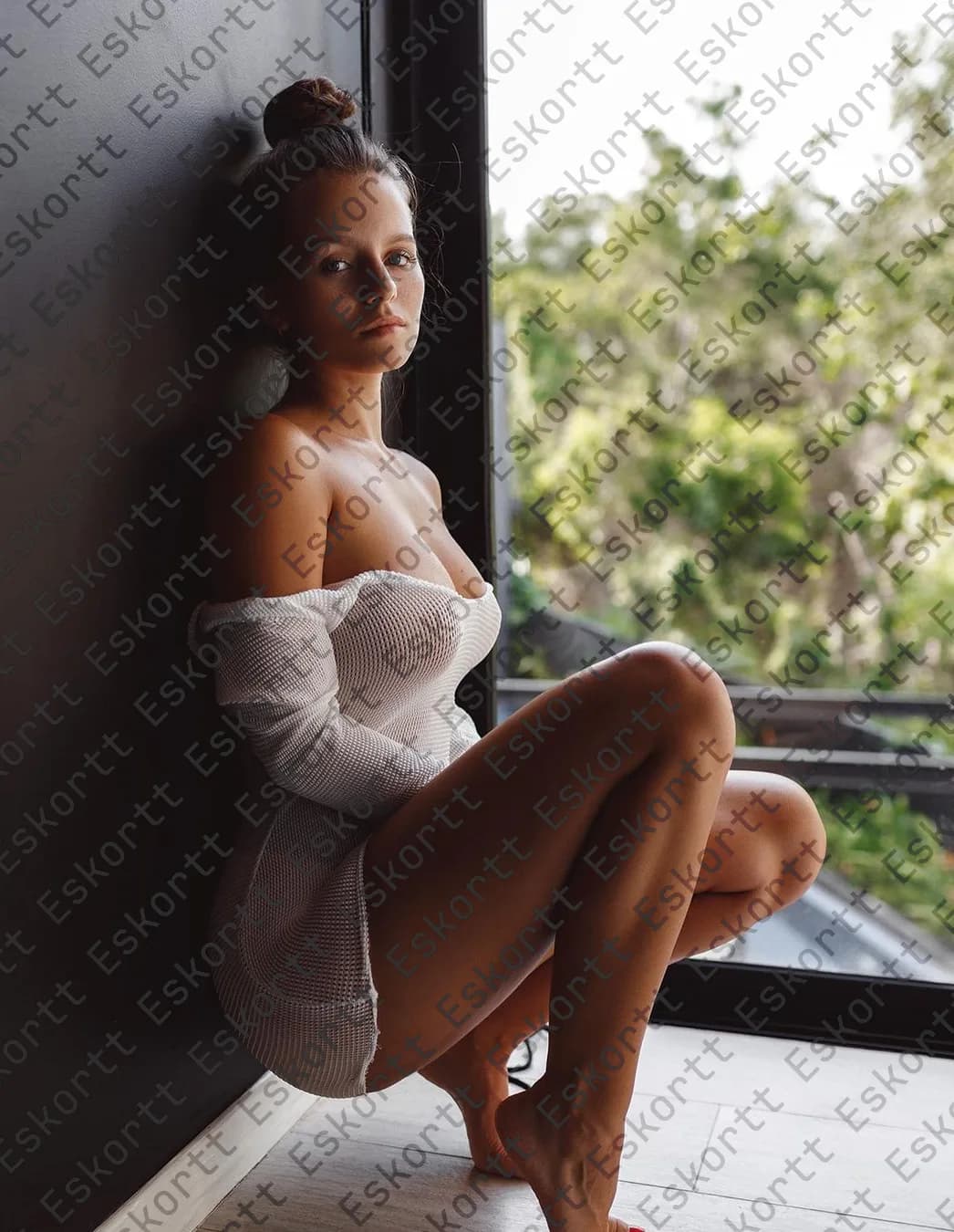 Anika escort in Moscow