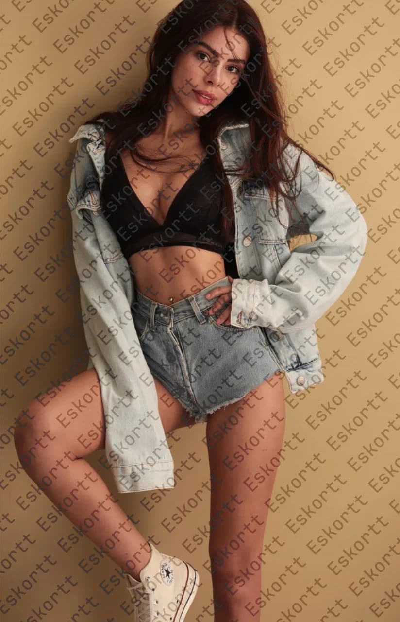 Ameline escort in Moscow