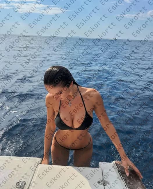 Cosette escort in Moscow