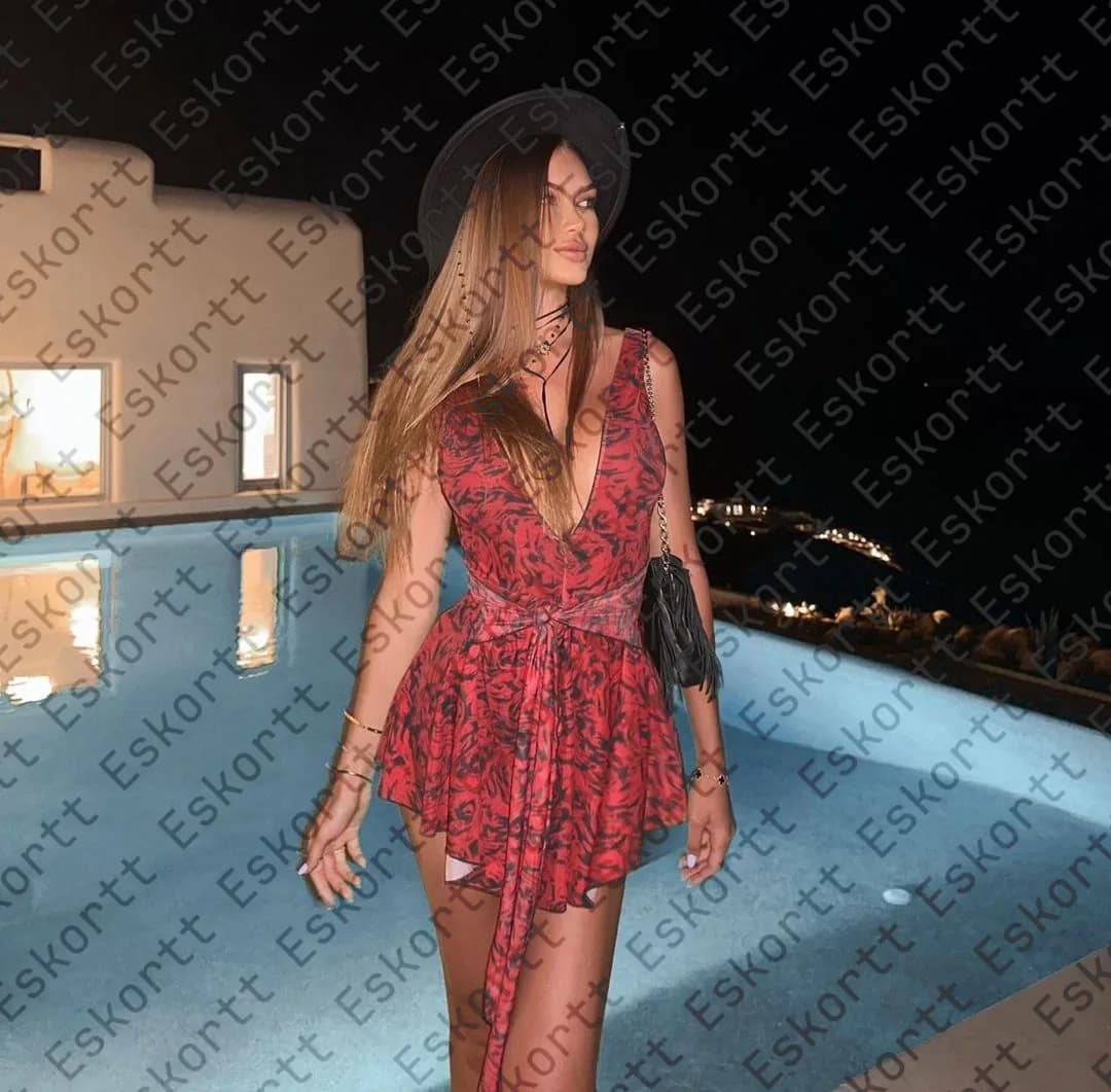 Adara escort in Moscow