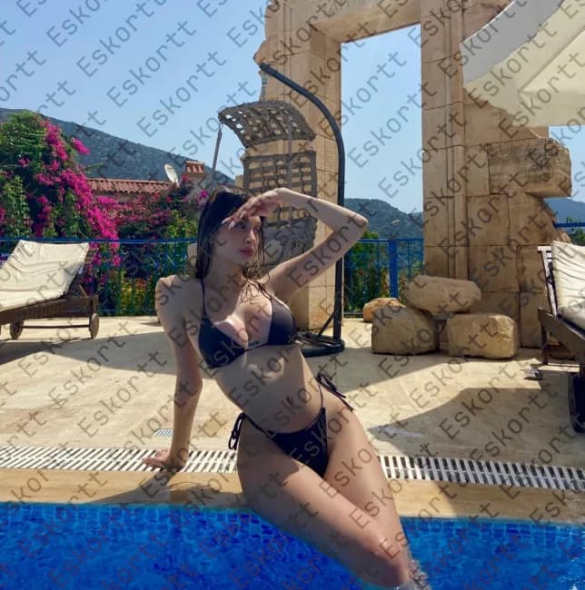 Davina escort in Moscow