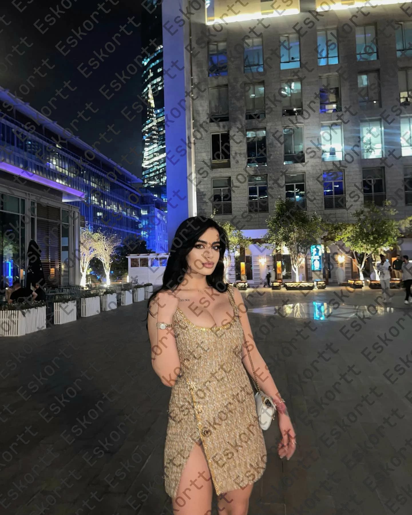 Leilani escort in Moscow