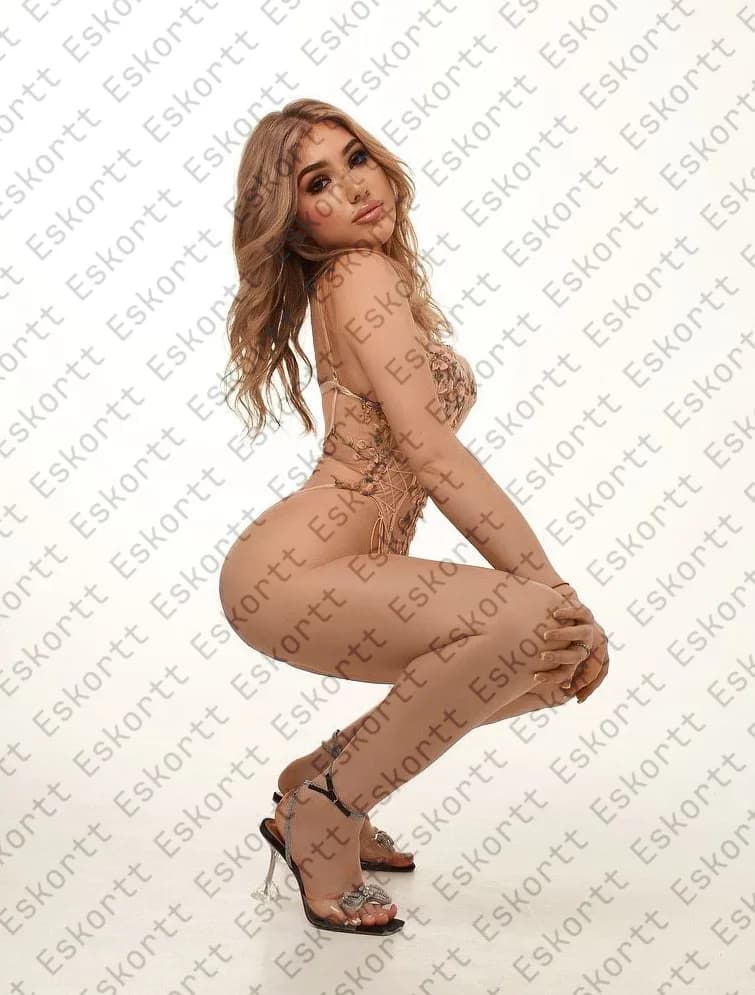 Veronika escort in Moscow