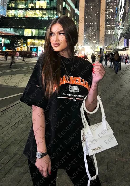 Edelin escort in Moscow
