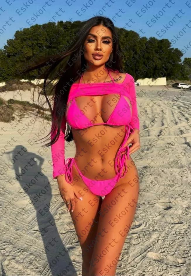 Dominica escort in Moscow