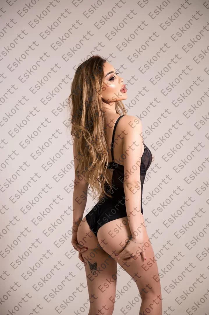 Selena escort in Moscow