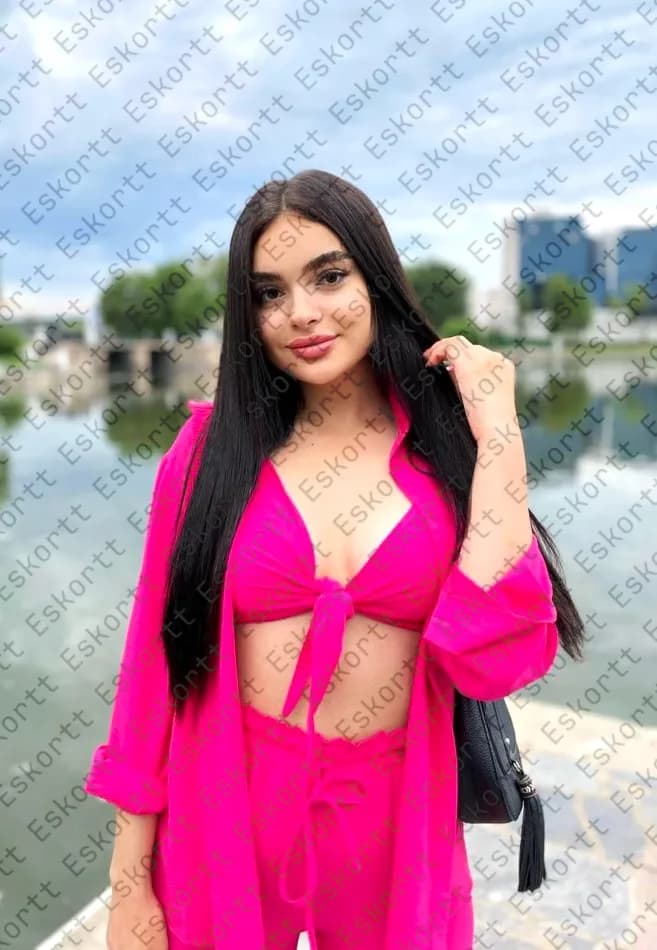 Vika escort in Moscow