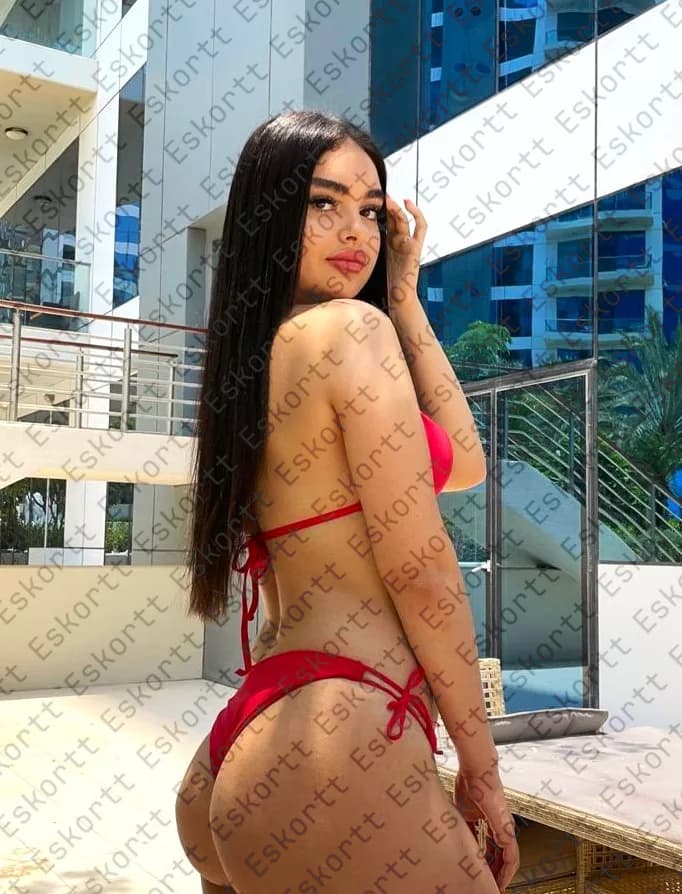 Vika escort in Moscow