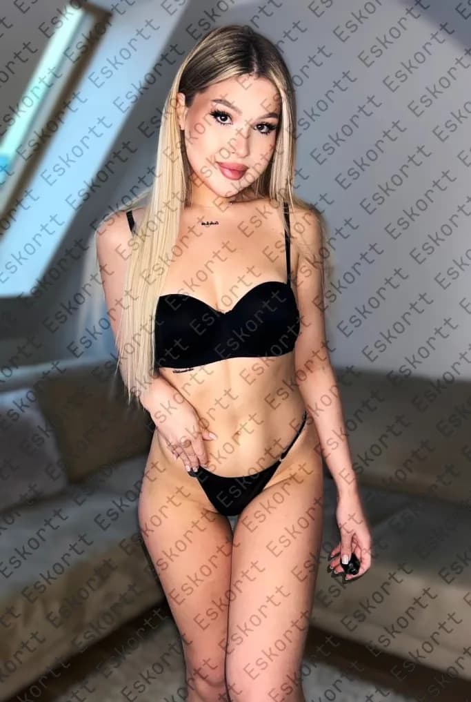 Celine escort in Moscow