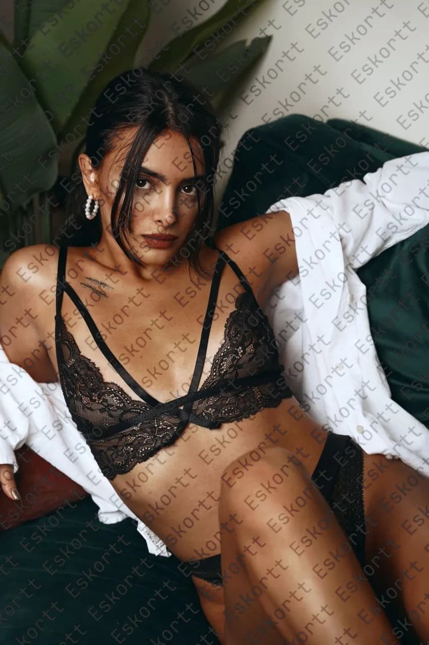 Ava escort in Moscow