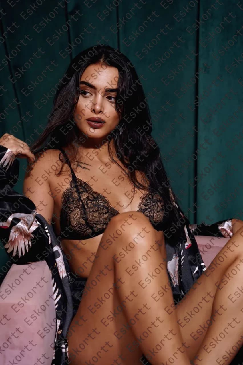 Ava escort in Moscow