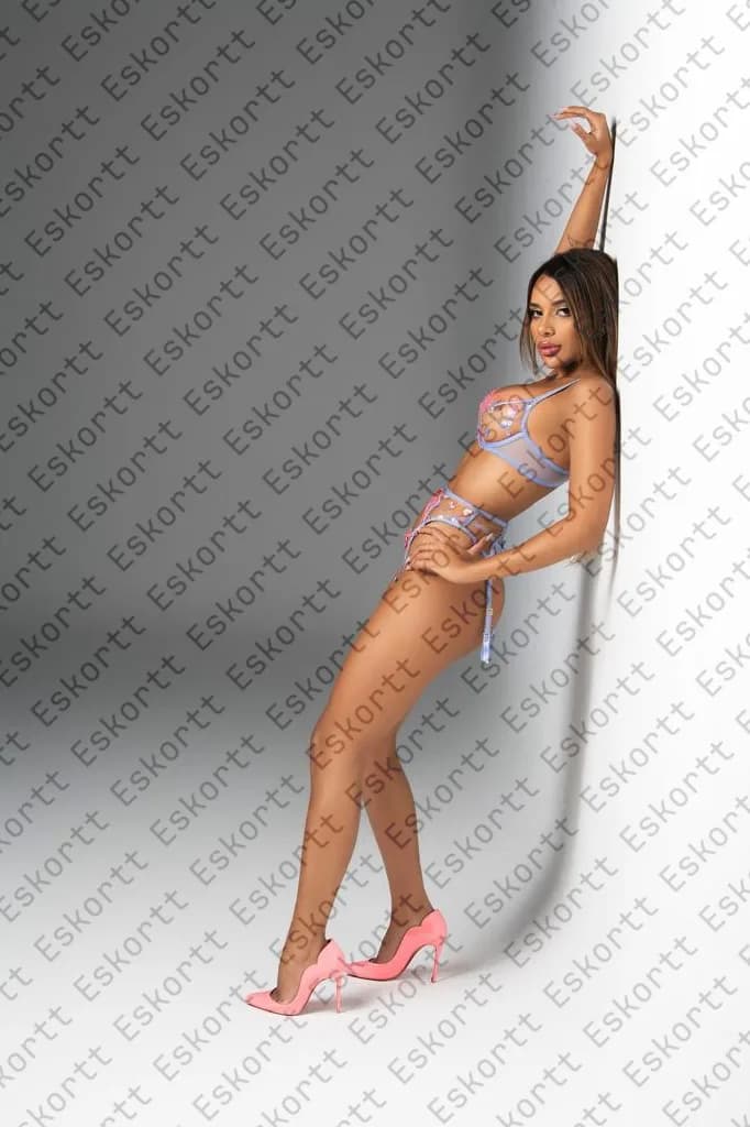 Moon escort in Moscow