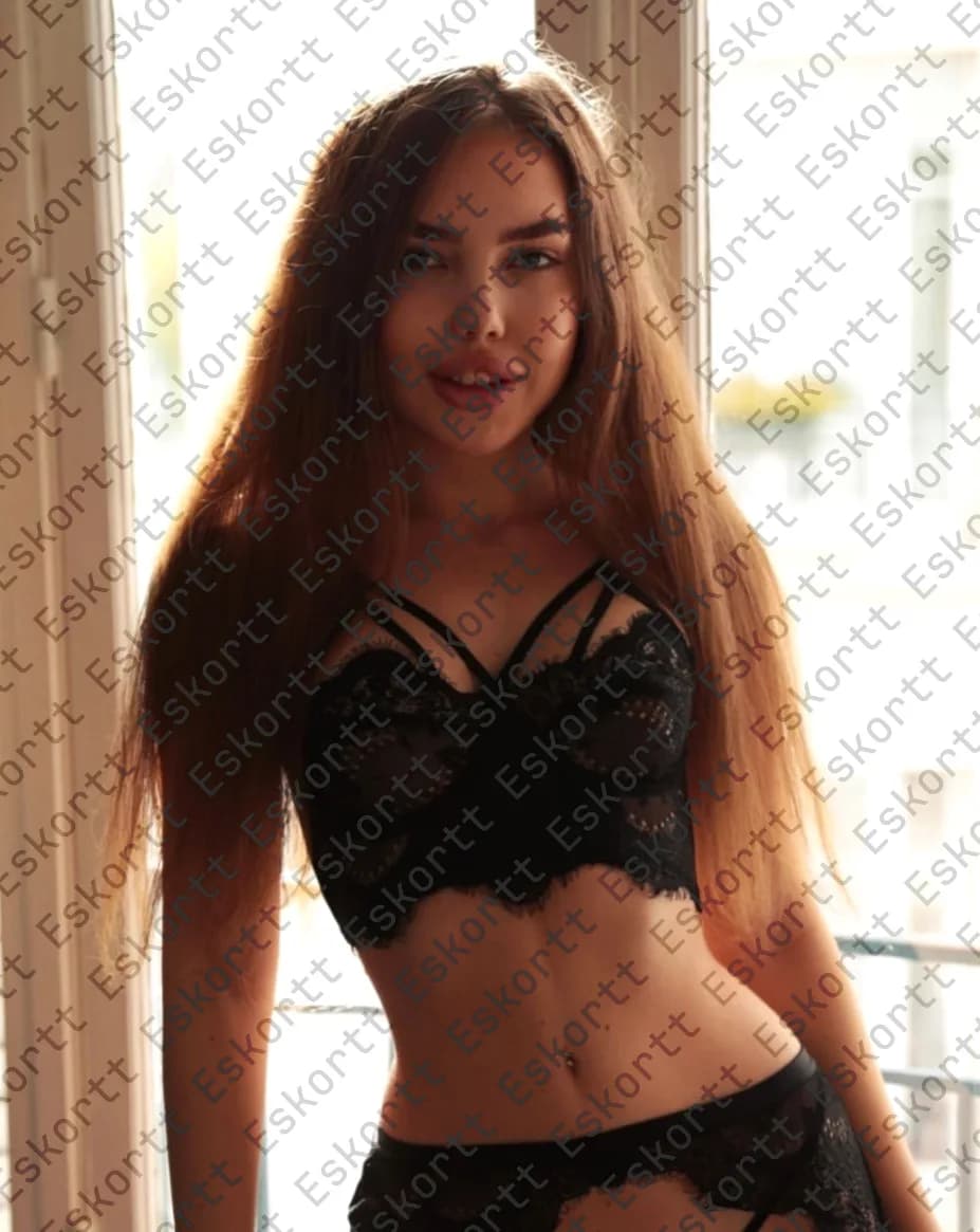 Lola escort in Moscow