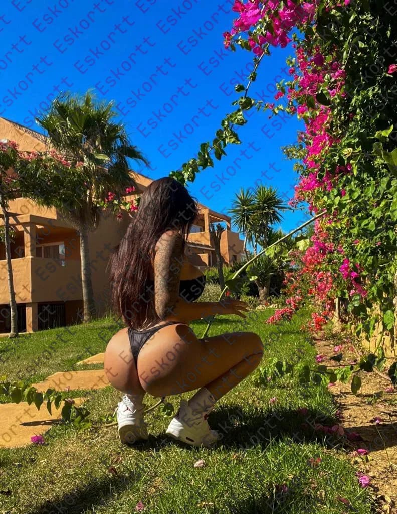 Jenni escort in Moscow