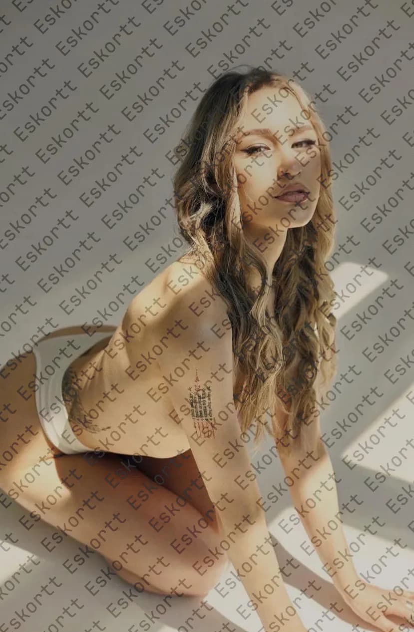 Emilia escort in Moscow