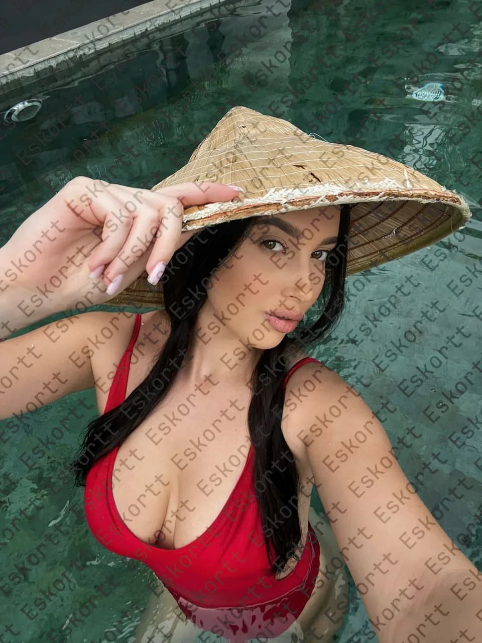 Katya escort in Moscow