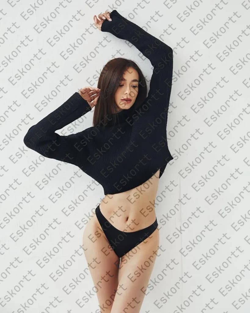 Milly escort in Moscow