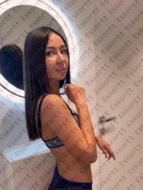 Vika escort in Moscow