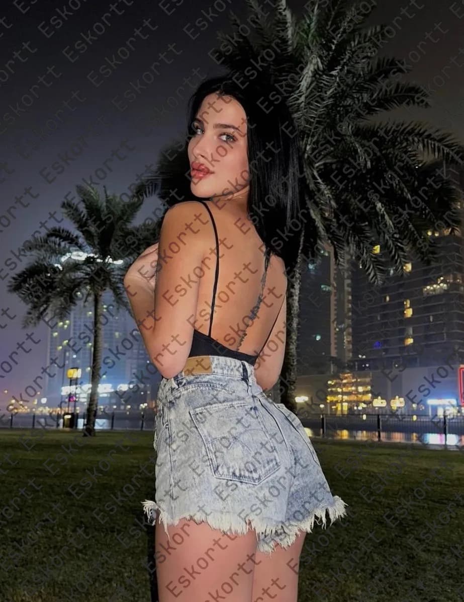 Arina escort in Moscow