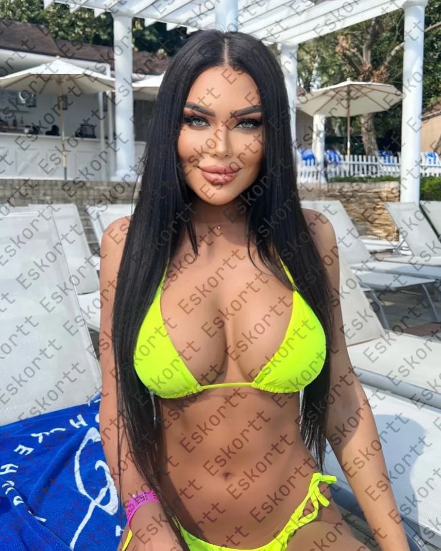 Sabina escort in Moscow