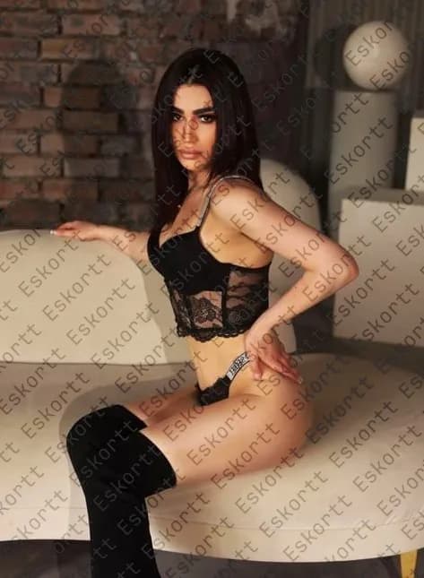 Amina escort in Moscow