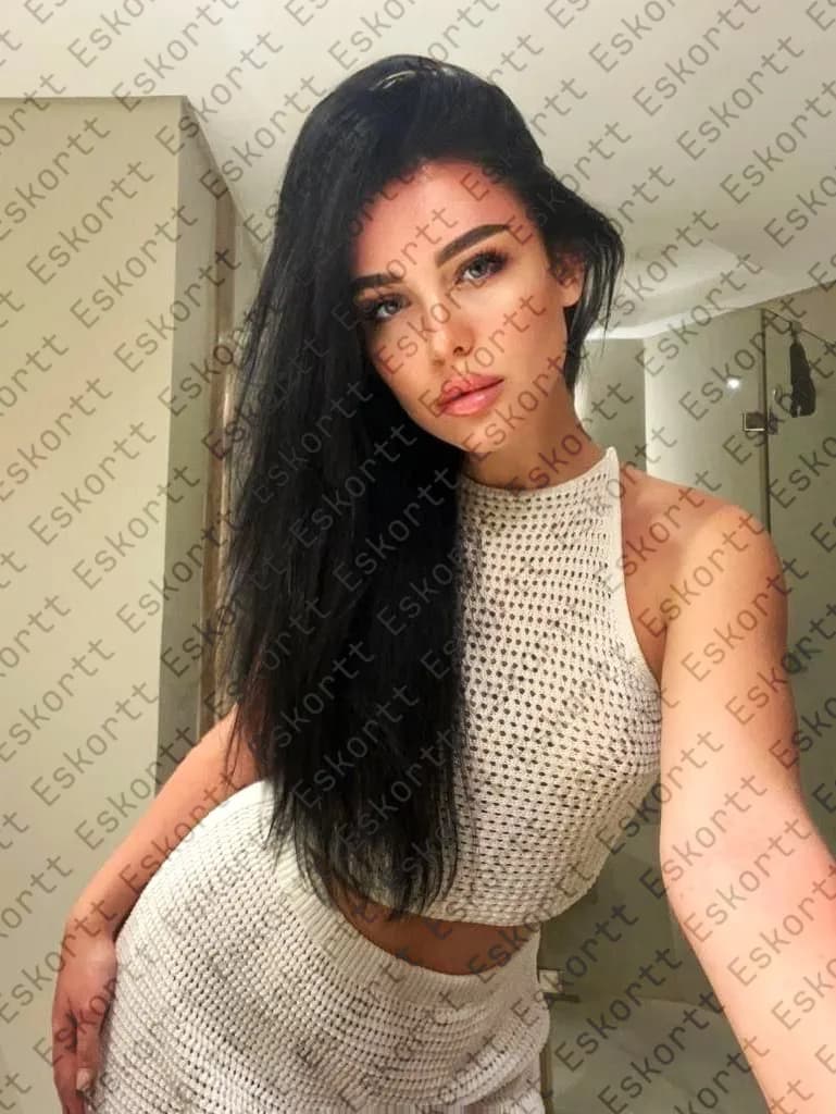 Lina escort in Moscow
