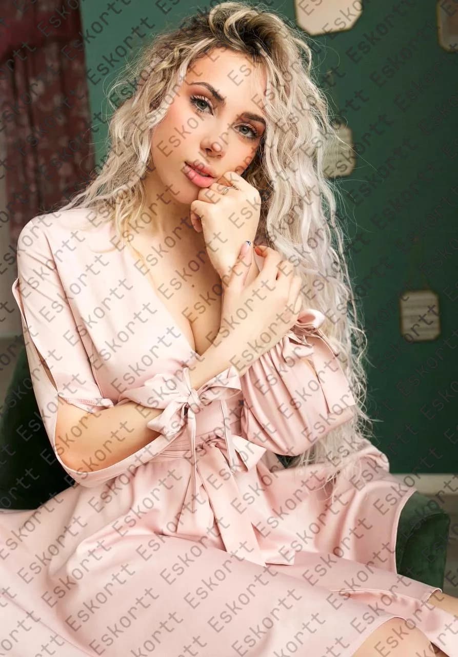 Sasha escort in Moscow