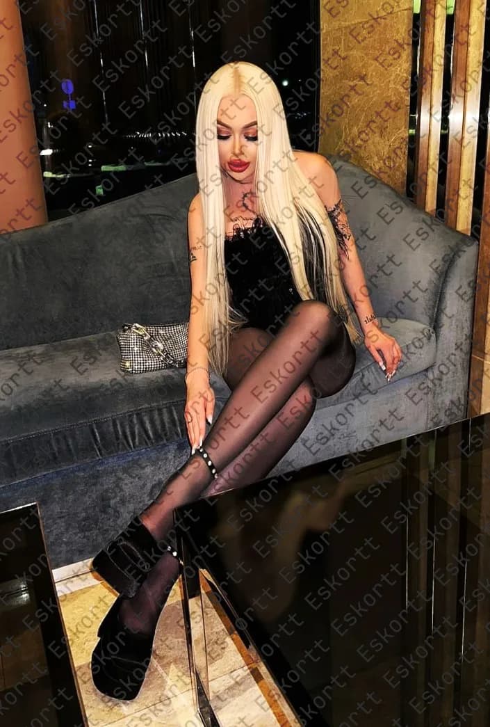 Marta escort in Moscow