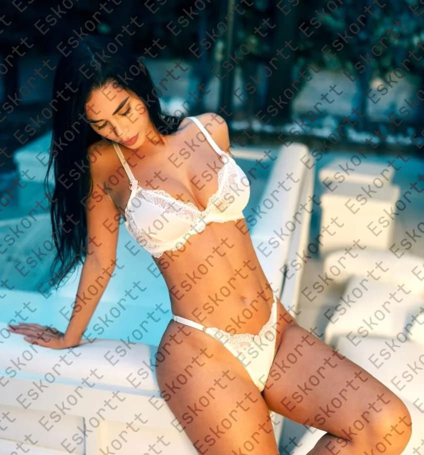 Carmen escort in Moscow