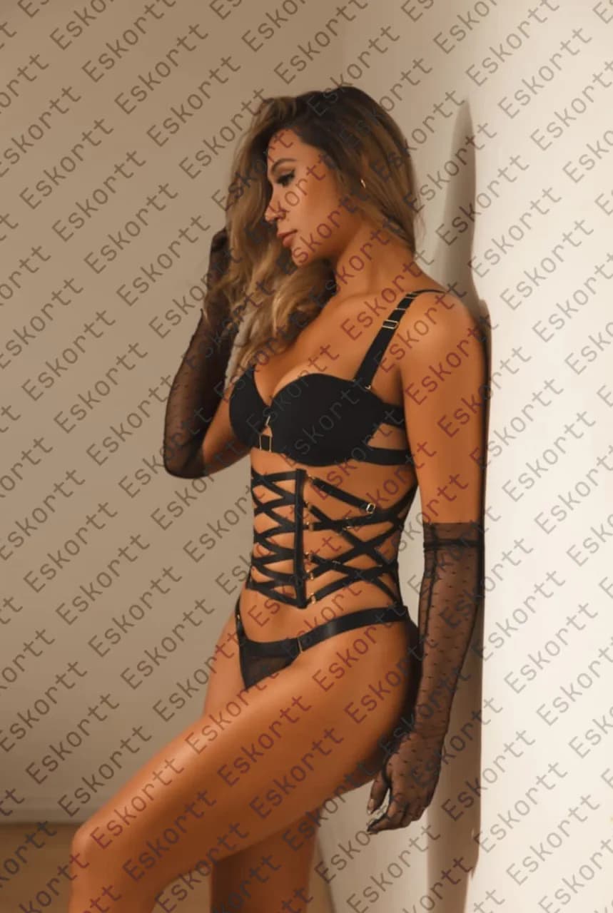 Yisel escort in Moscow