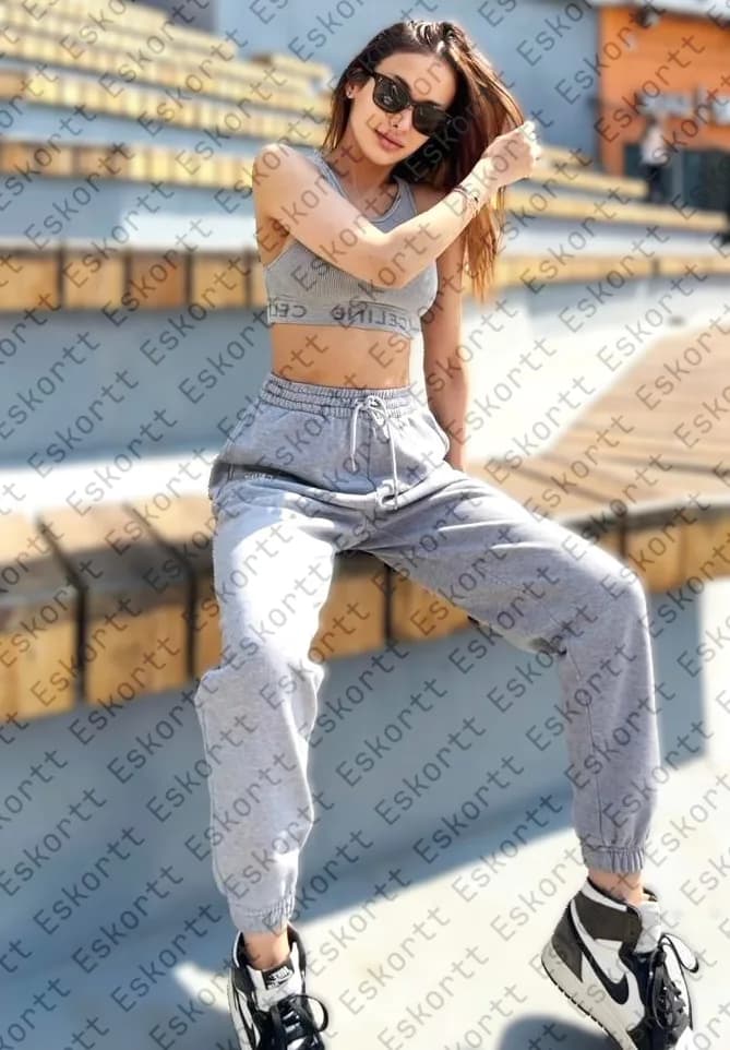 Aida escort in Moscow