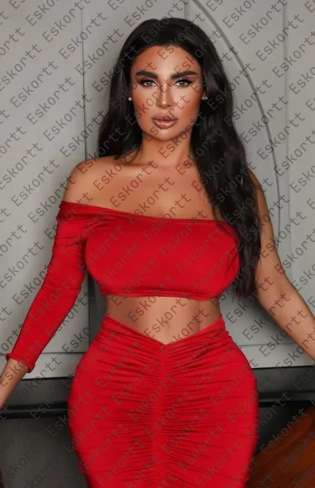 Eloise escort in Moscow