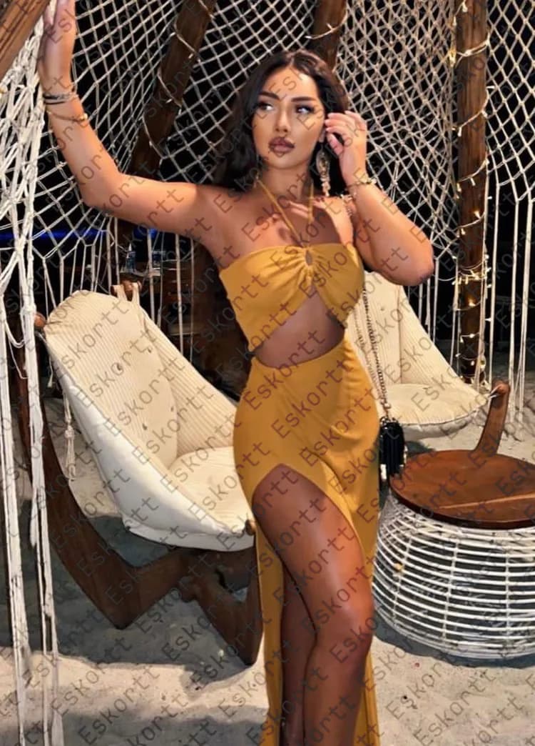 Valentina escort in Moscow