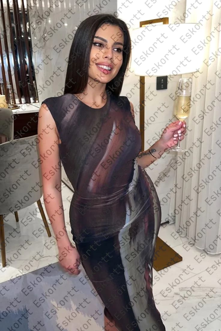 Layla escort in Moscow