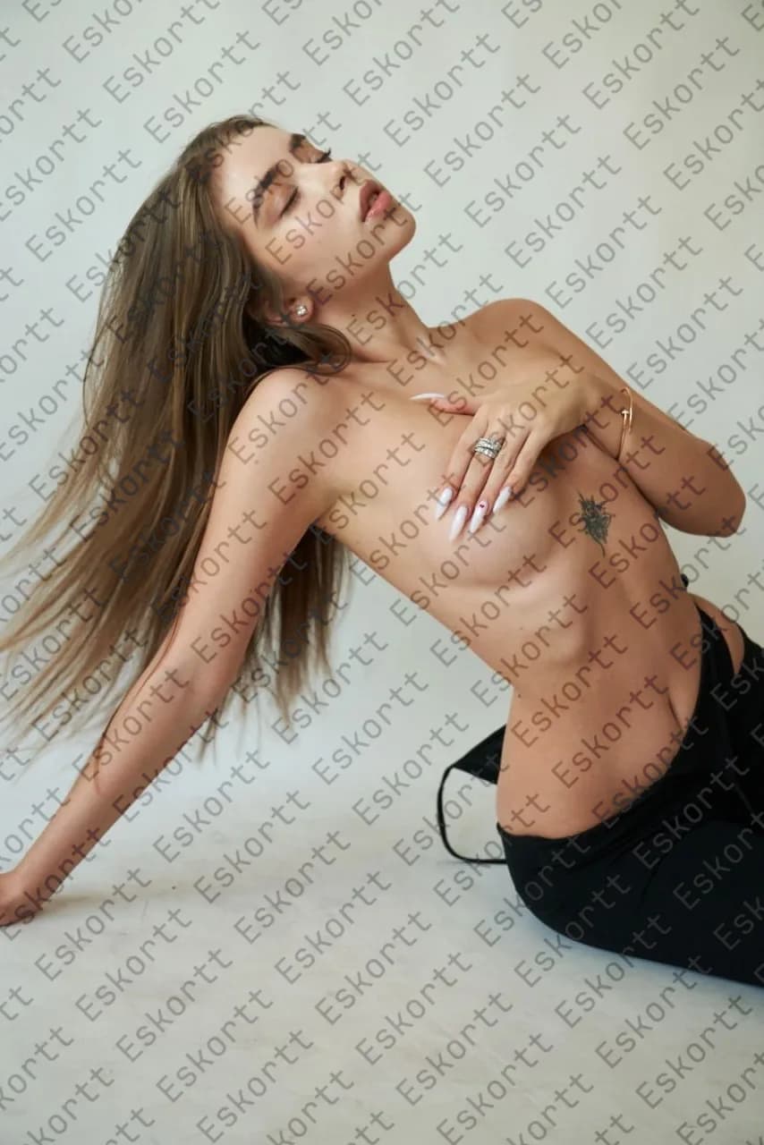 Daria escort in Moscow