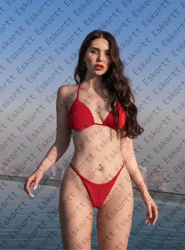 Lea escort in Moscow