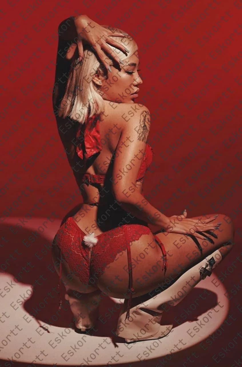 Rosie escort in Moscow