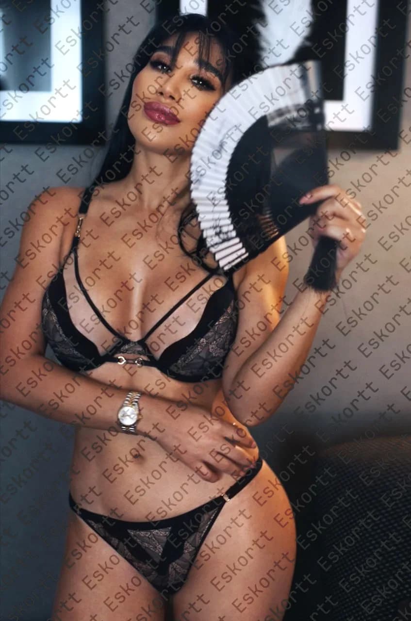 Mariyam escort in Moscow