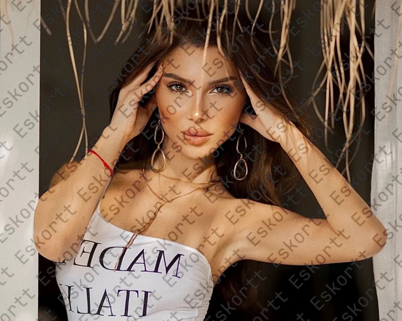 Gina escort in Moscow