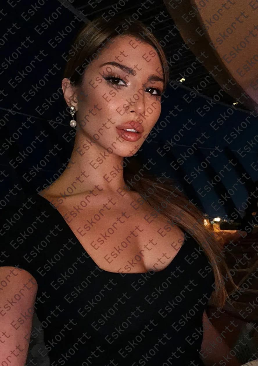 Gina escort in Moscow