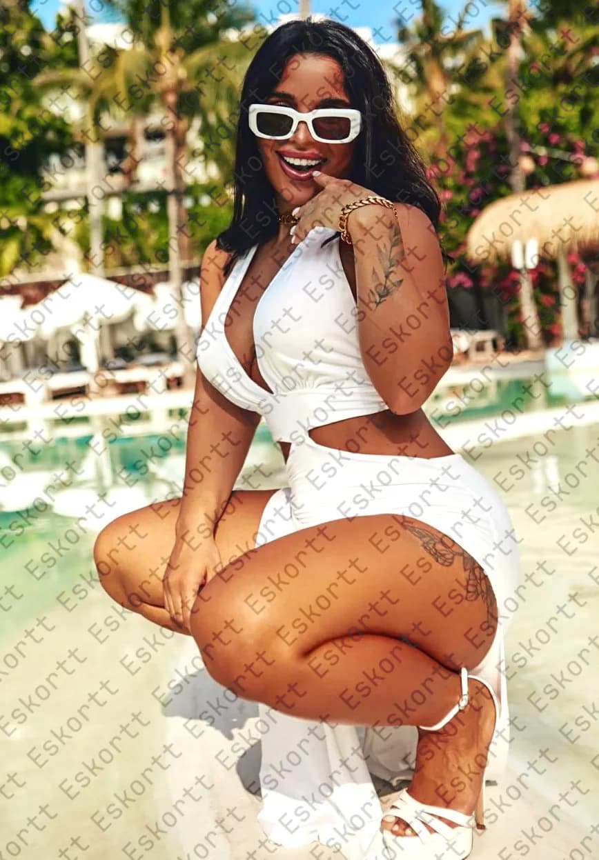 Nita escort in Moscow