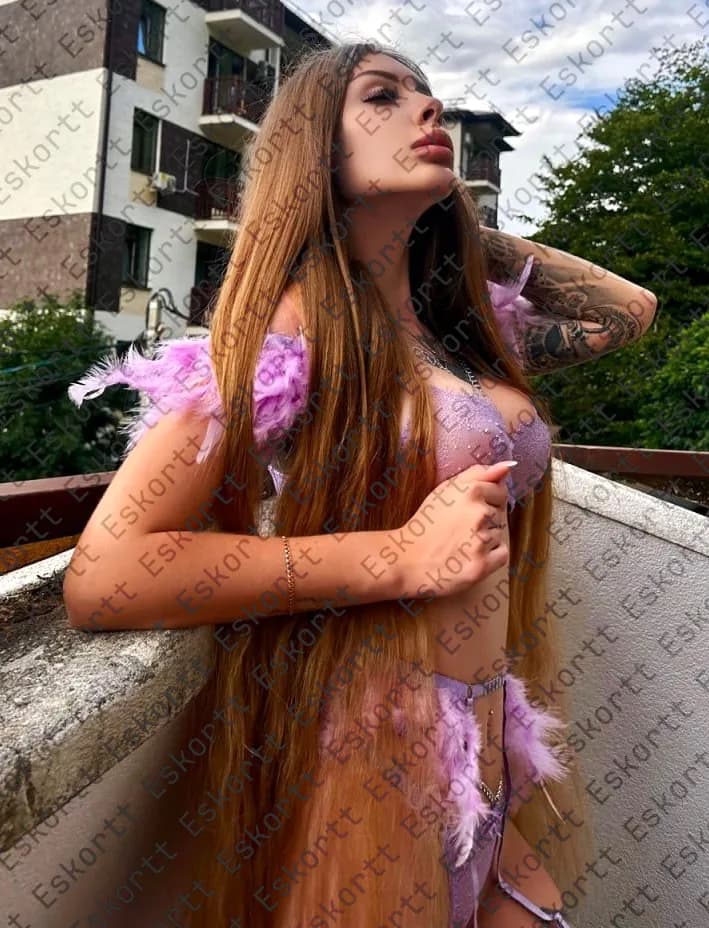Nika escort in Moscow