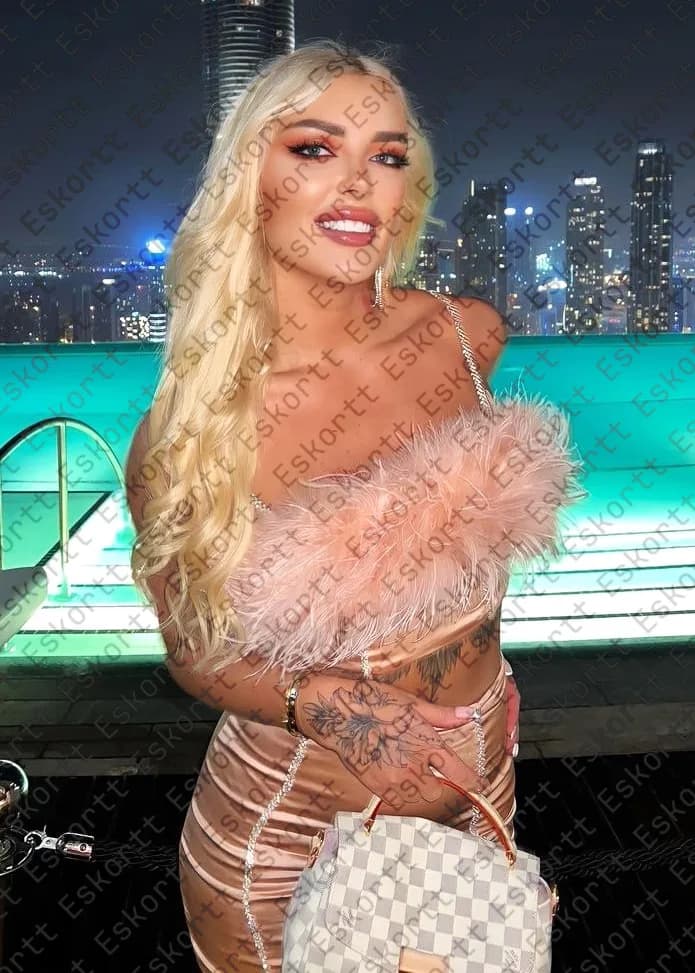 Liza escort in Moscow