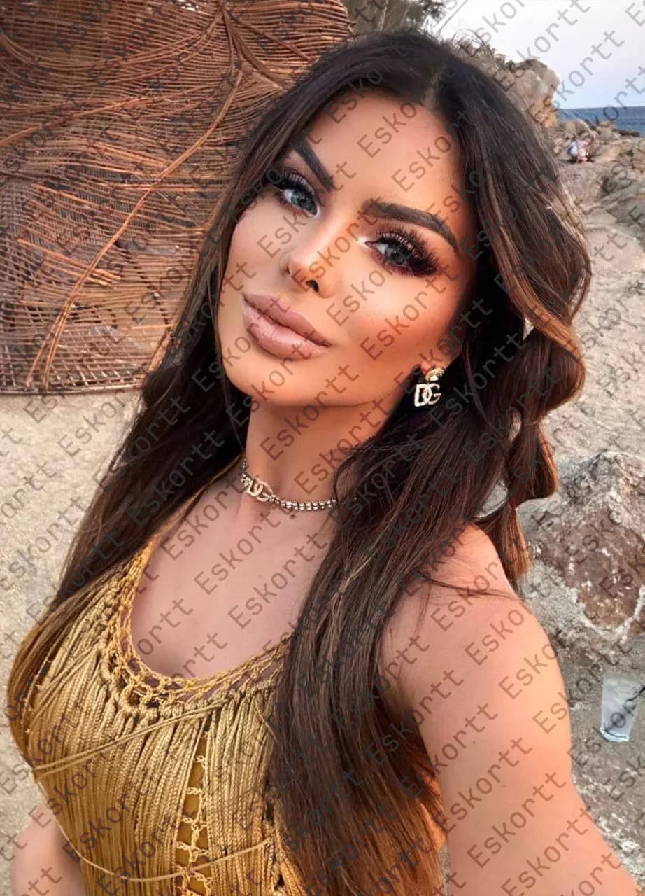 Alana escort in Moscow