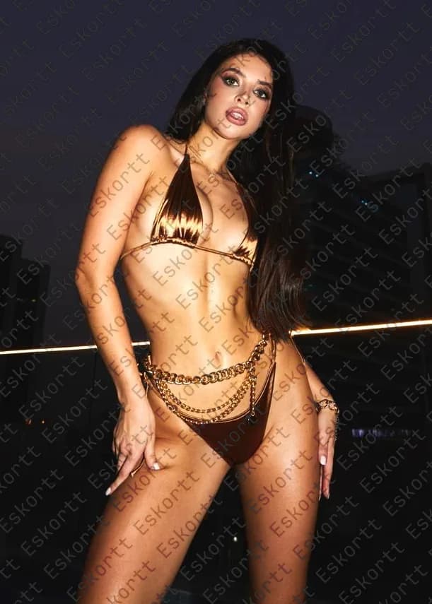 Lana escort in Moscow